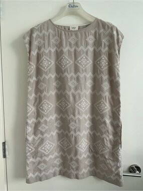 Aritzia Wilfred Free Nori Shift Dress